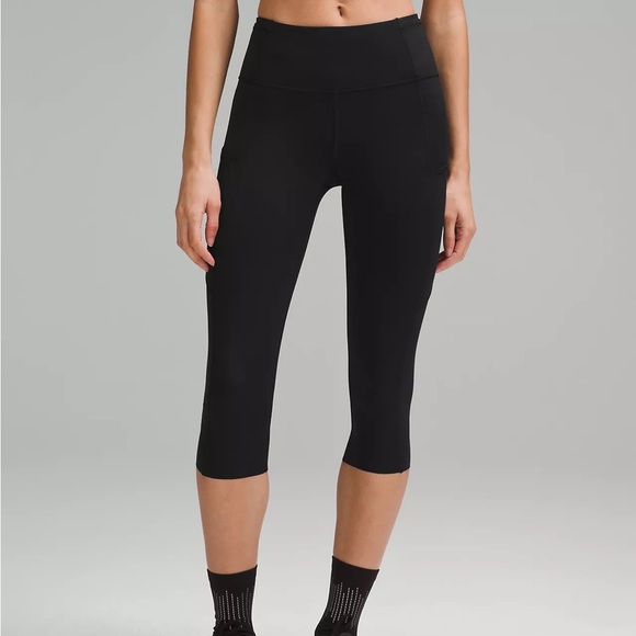 Lululemon Black Fast and Free Crop 19” Leggings - Picture 9 of 9